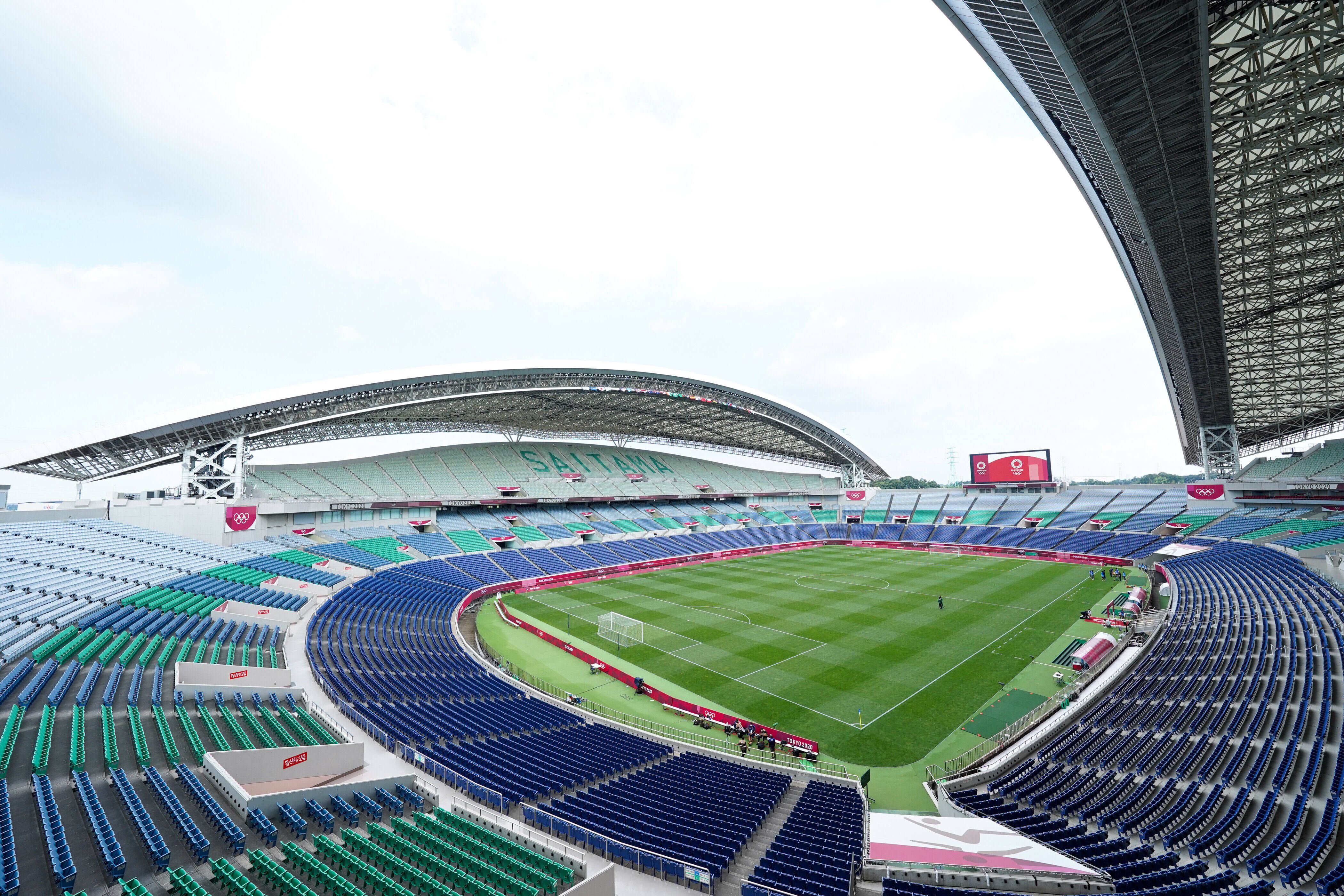 Estádio Saitama em Tóquio, considerado o mais barulhento da Ásia. 122 decibéis foram registados no recinto dos Urawa Red Diamonds