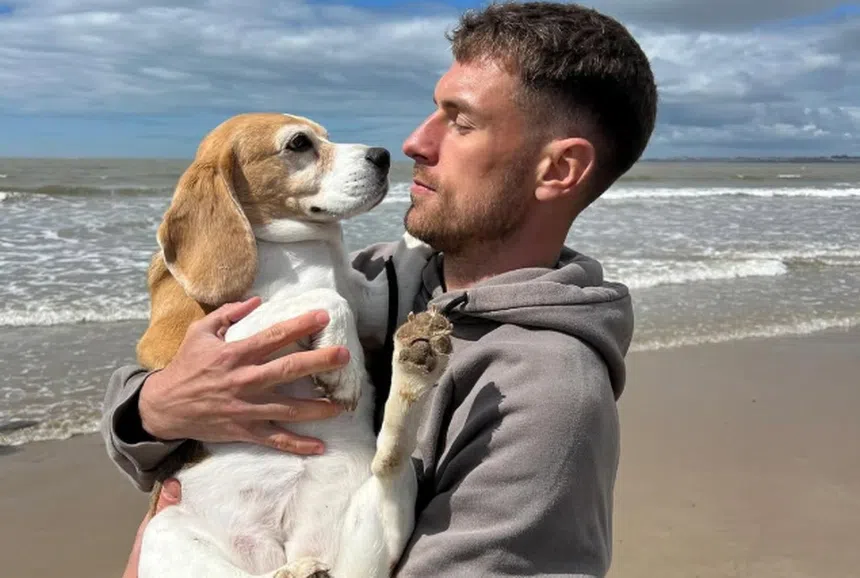 Ramsey no México! Cão perdido, drama ganho