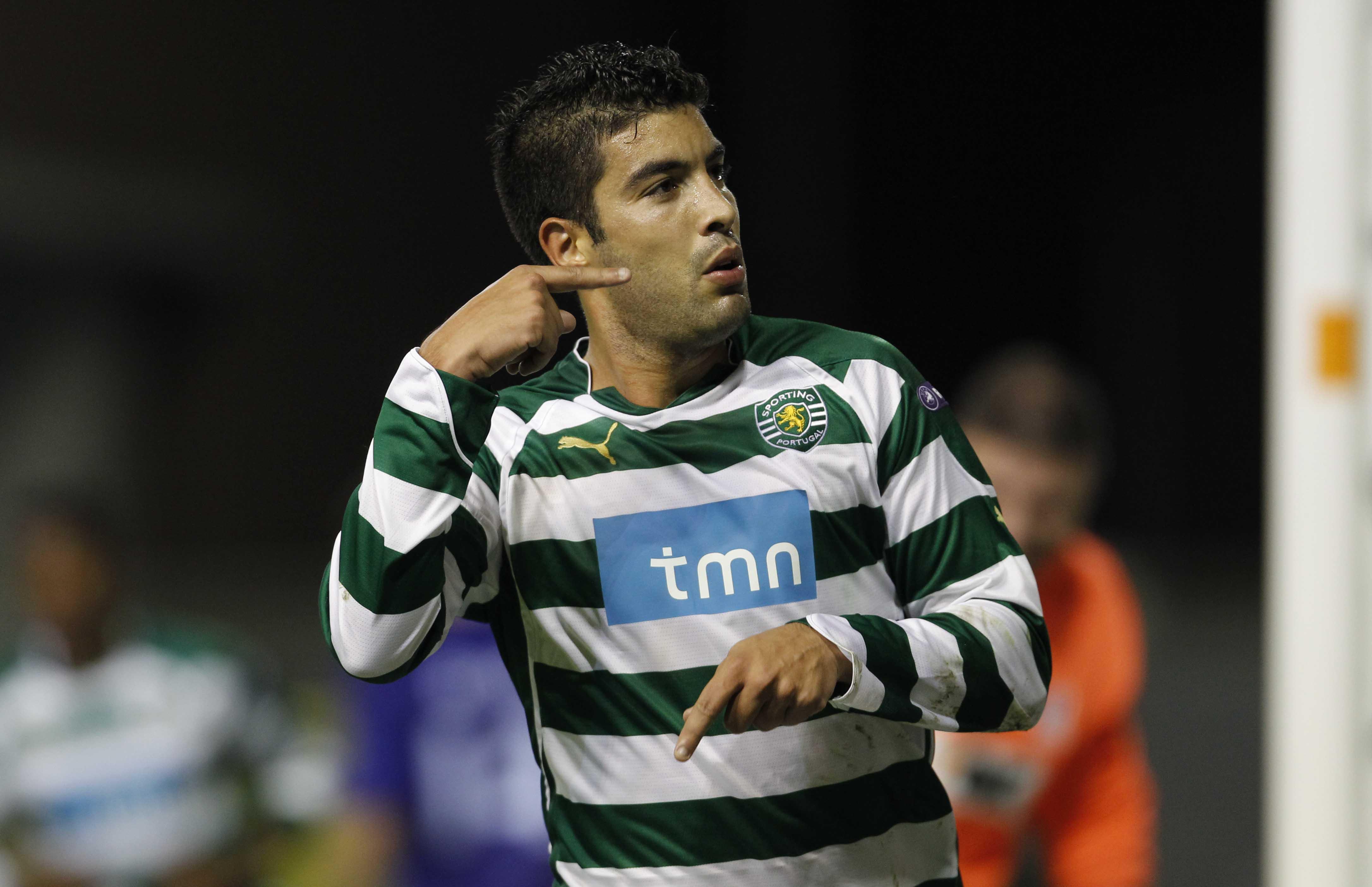 Carlos Saleiro — visto em Alcochete como o herdeiro para o ataque leonino, teve passagens modestas pela I Liga. Pendurou as botas aos 30 anos e trabalha atualmente como empresário de jogadores e comentador
