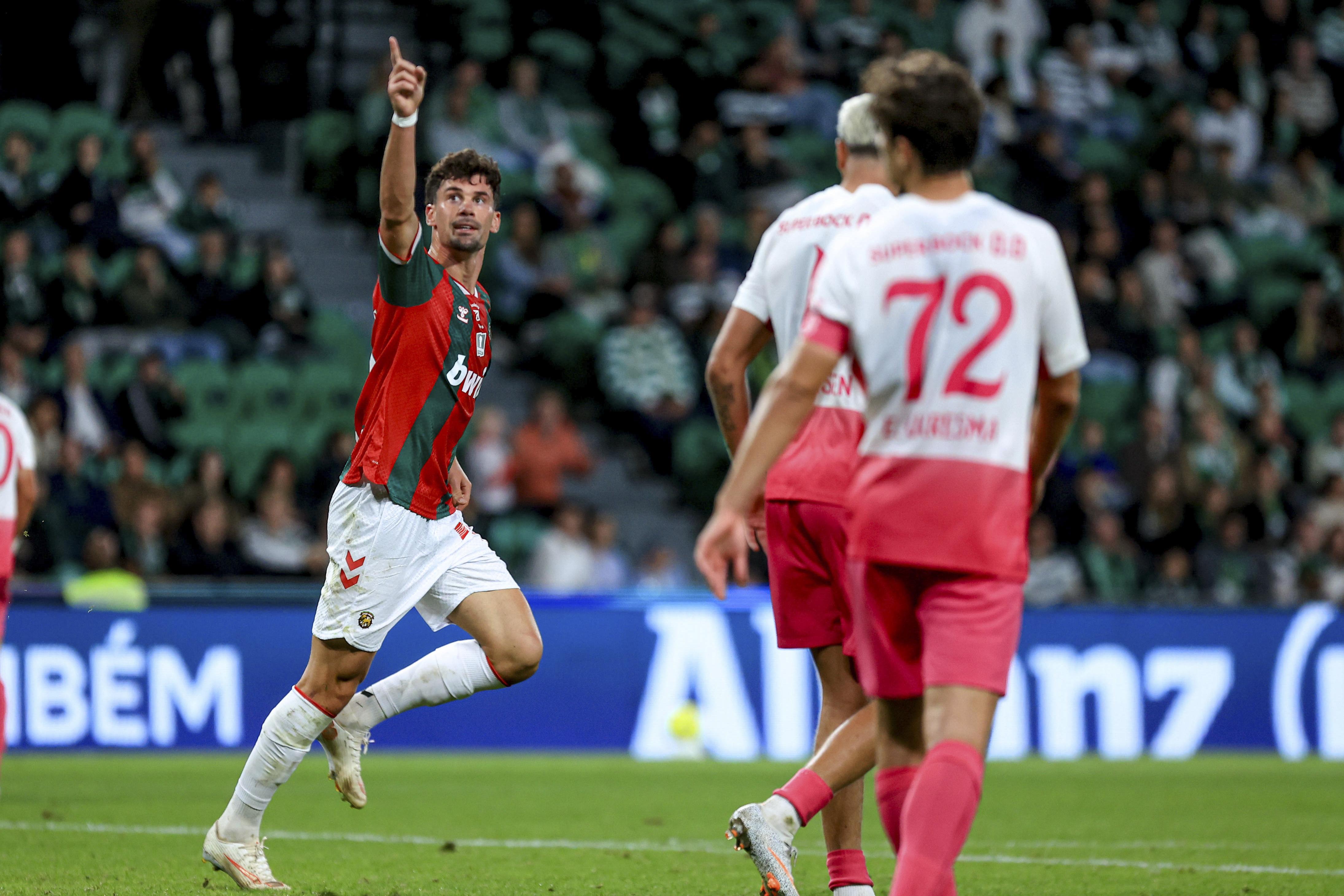 Adrián Butzke marcou o tento de honra do Marítimo em Alvalade - Foto: IMAGO