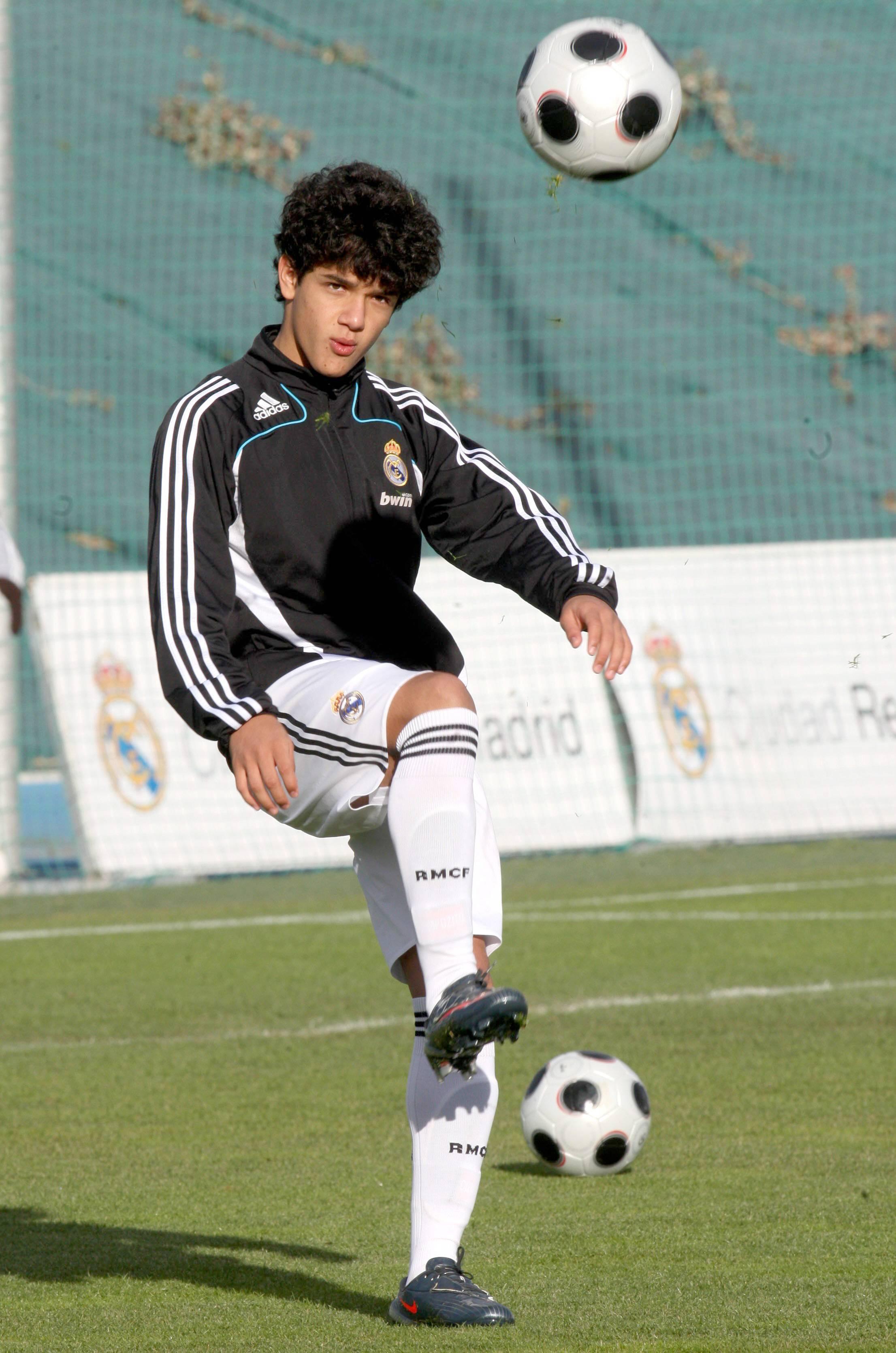 Alípio — contratado pelo Real Madrid aos 16 anos com o rótulo de «novo CR7», nunca se afirmou na Europa. Após passagens discretas pelo Brasil e Ásia, retirou-se e trabalha na gestão desportiva no Brasil