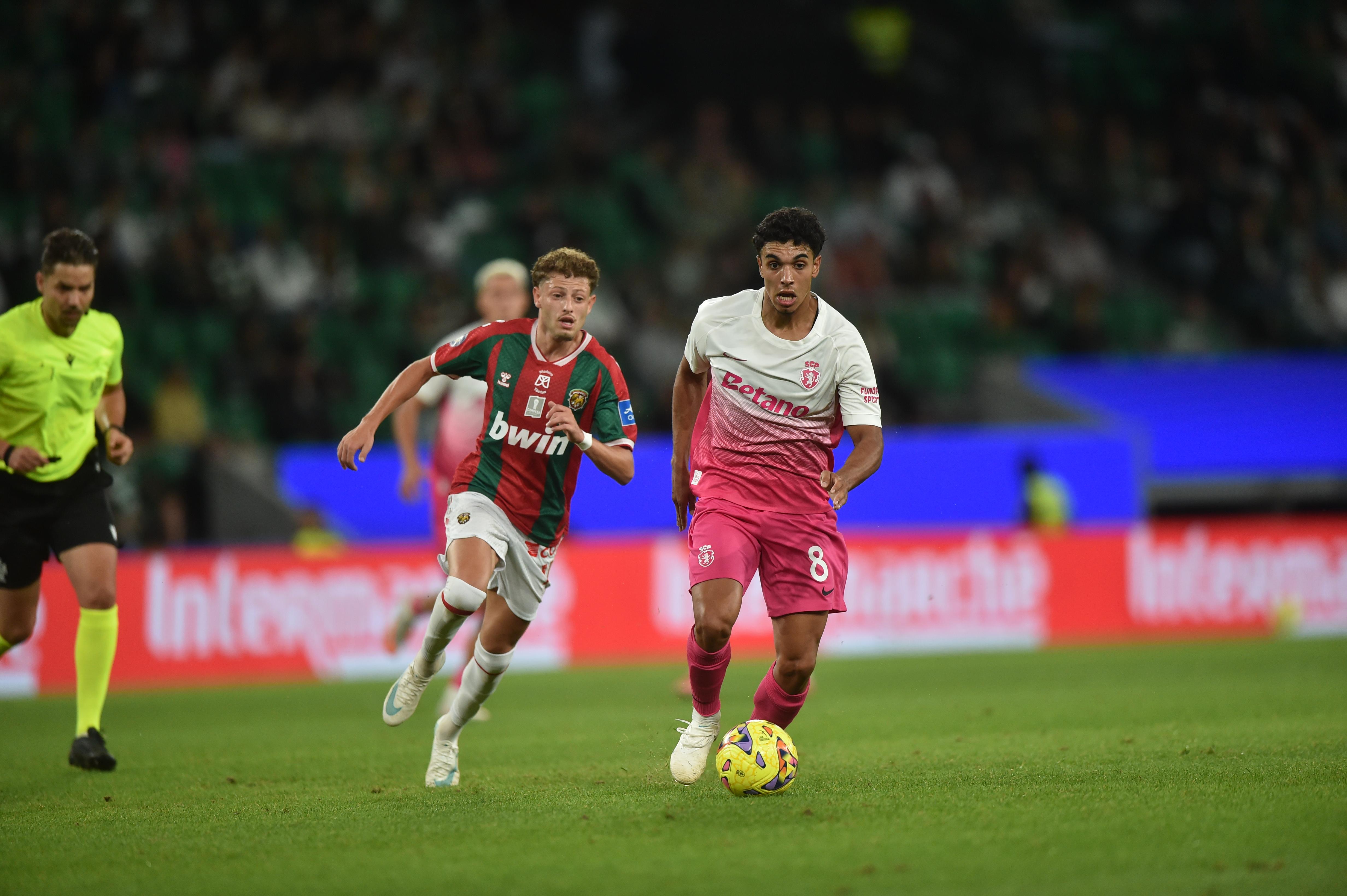 João Simões em ação. Foto: Miguel Nunes (Sporting-Marítimo)
