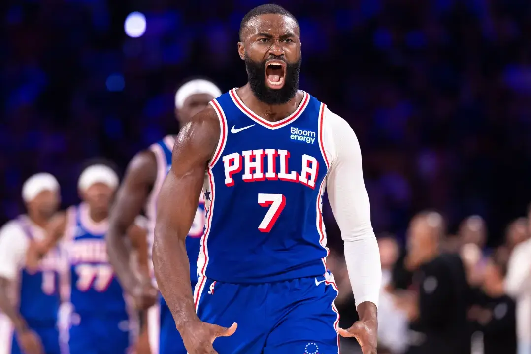 Depois de dez temporadas em Boston, Jaylon Brown joga agora nos Sixers ao lado de LeBron James, Joel Embiid e Tyrese Maxey