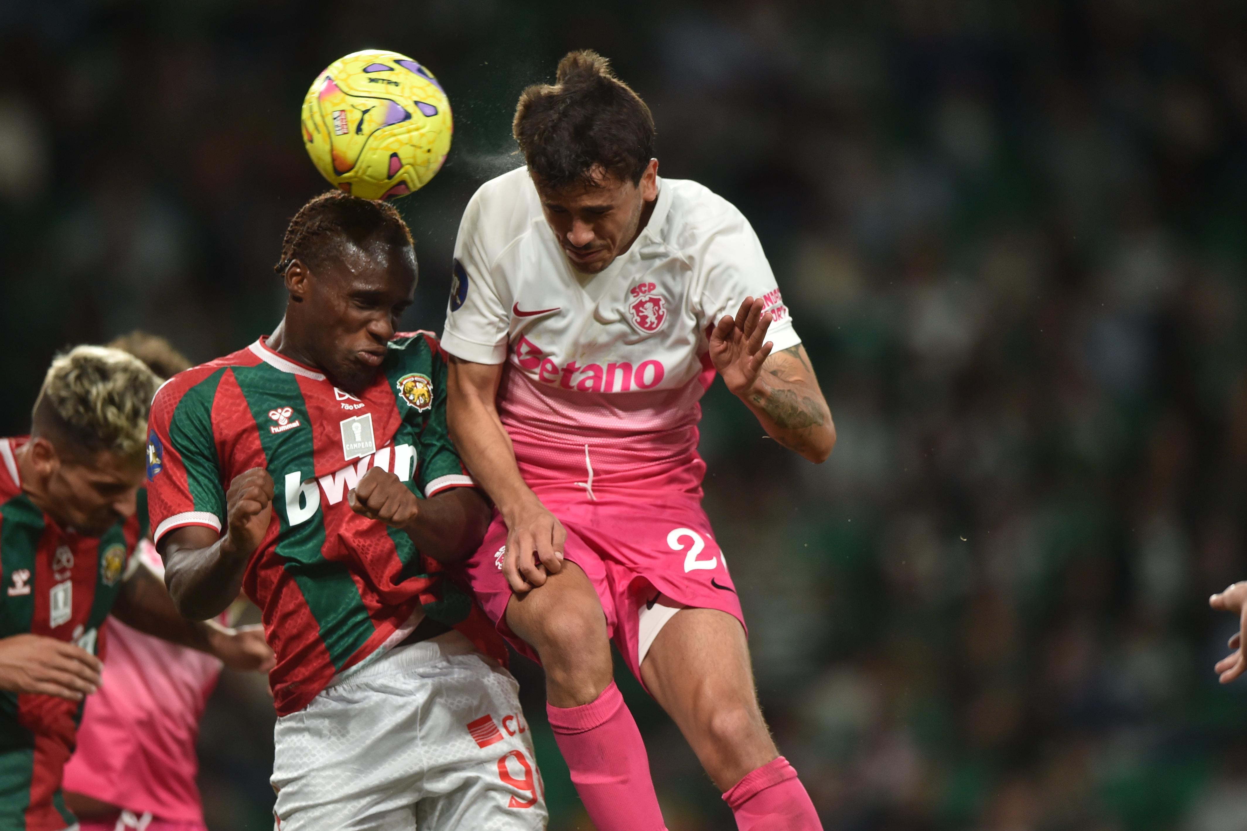 Pedro Lima inaugurou o marcador com um disparo de cabeça fulminante (Foto Miguel Nunes)