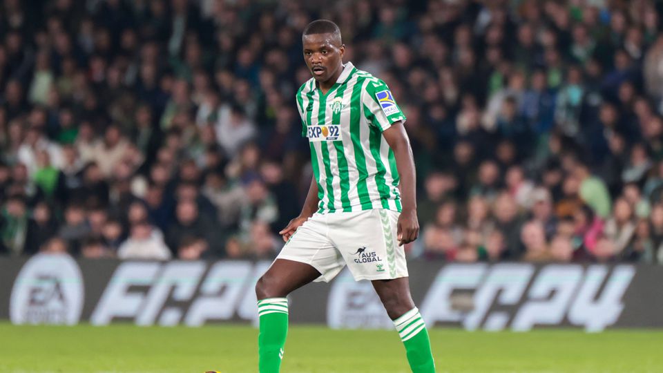 William Carvalho saiu lesionado na vitória do Betis