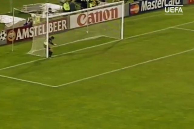 Mauro Bressan e o fantástico golo ao Barcelona