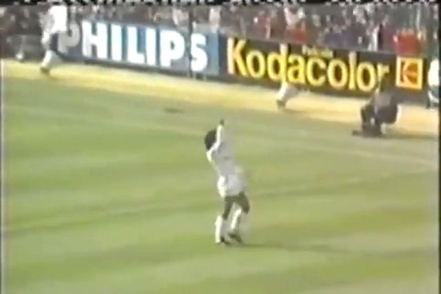 O golo de bicicleta de Hugo Sánchez ao Logroñes em 1988