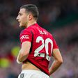Dalot para Garnacho: «Leva-me contigo à gala do Puskás, por favor»