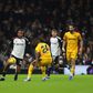 Fulham vence Wolverhampton em jogo de loucos