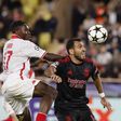Mónaco-Benfica: Pavlidis recebe prenda de Caio Henrique e empata! (vídeo)