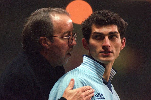 Antigo avançado do Man. City perto de ser... presidente da Geórgia