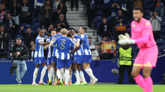 Jogadores do FC Porto festejam golo apontado ao Nice - Foto: Catarina Morais/Kapta+