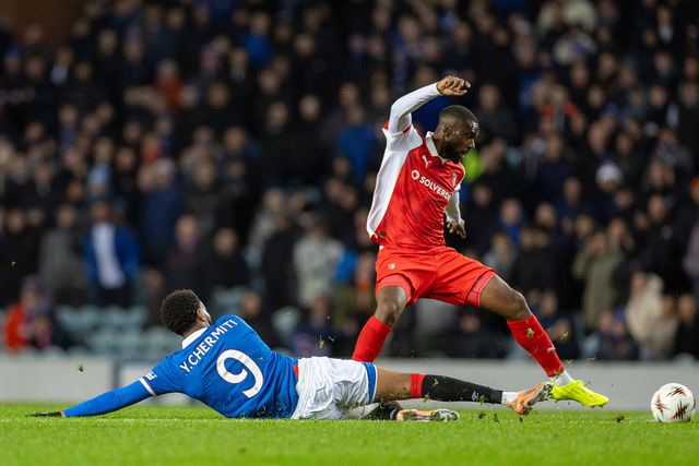 Duelo entre Rangers e SC Braga está intenso