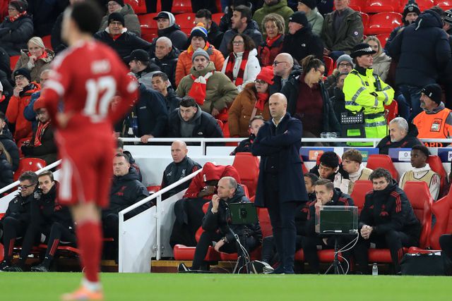 Liverpool foi goleado em casa pelo PSV na Liga dos Campeões, depois de derrotas pesadas com Manchester City e Nottingham Forest - FOTO: IMAGO