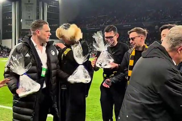 Copenhaga recebeu assim adeptos do Kairat que fizeram 5 mil km para ver o jogo