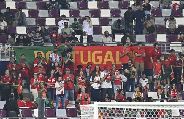 Adeptos de Portugal na final do Mundial sub-17 - Foto: EPA/Noushad Thekkayil
