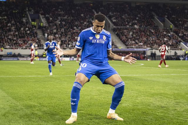 O comentário irónico de Mbappé sobre os cânticos dos adeptos do Olympiakos