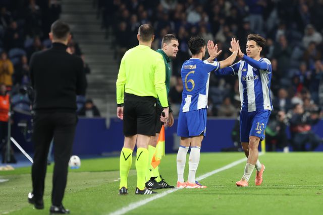 Eustáqio rendeu Gabri Veiga, herói da partida contra o Nice - Foto: Catarina Morais/Kapta+