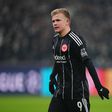 Goleador do Eintracht Frankfurt só volta em 2026