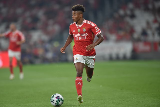 Benfica: Neres está de volta ao Seixal
