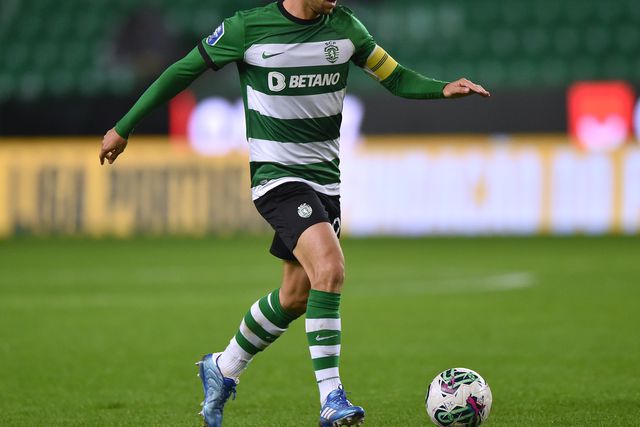 Daniel Bragança mantém estatuto em Portimão