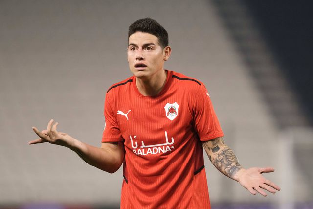 «No Catar nem podia tomar banho nu»