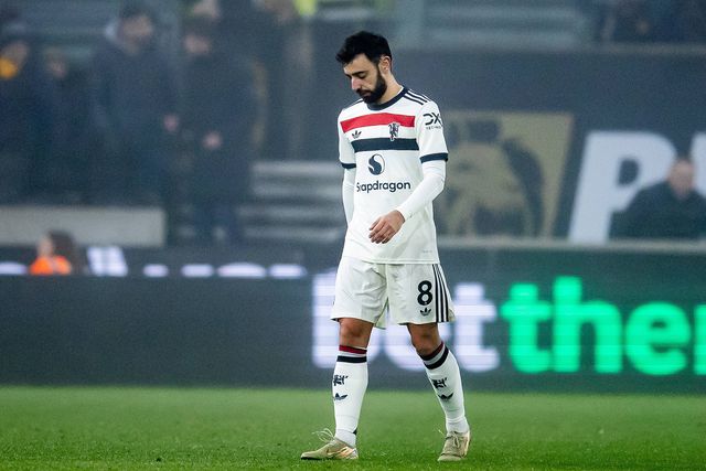 Bruno Fernandes foi expulso na derrota do Manchester United com o Wolverhampton