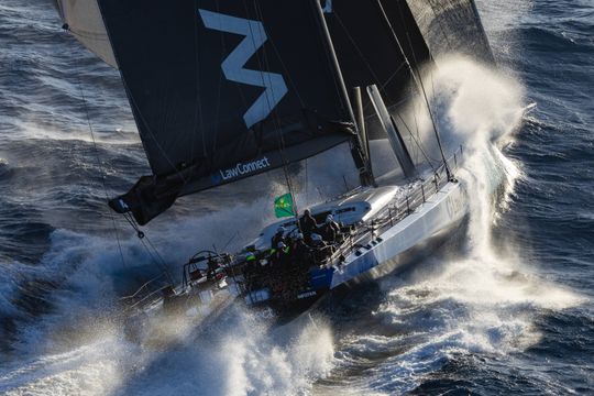 Dois mortos em regata à vela na Austrália