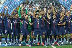 PSG conquistou a Supertaça europeia em agosto de 2025, ao ganhar ao Tottenham nos penáltis (4-3 no desempate por grandes penalidades, após igualdade 2-2) - Foto: IMAGO