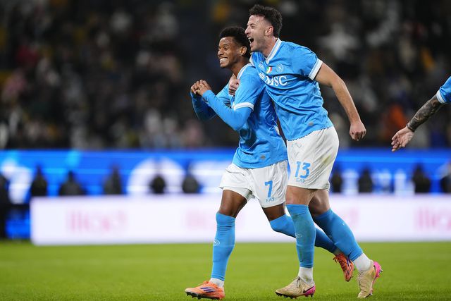 Festejos de David Neres depois de marcar na final da Supertaça italiana