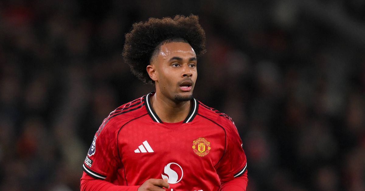 Roma apresenta proposta por Zirkzee, Manchester United exige mais