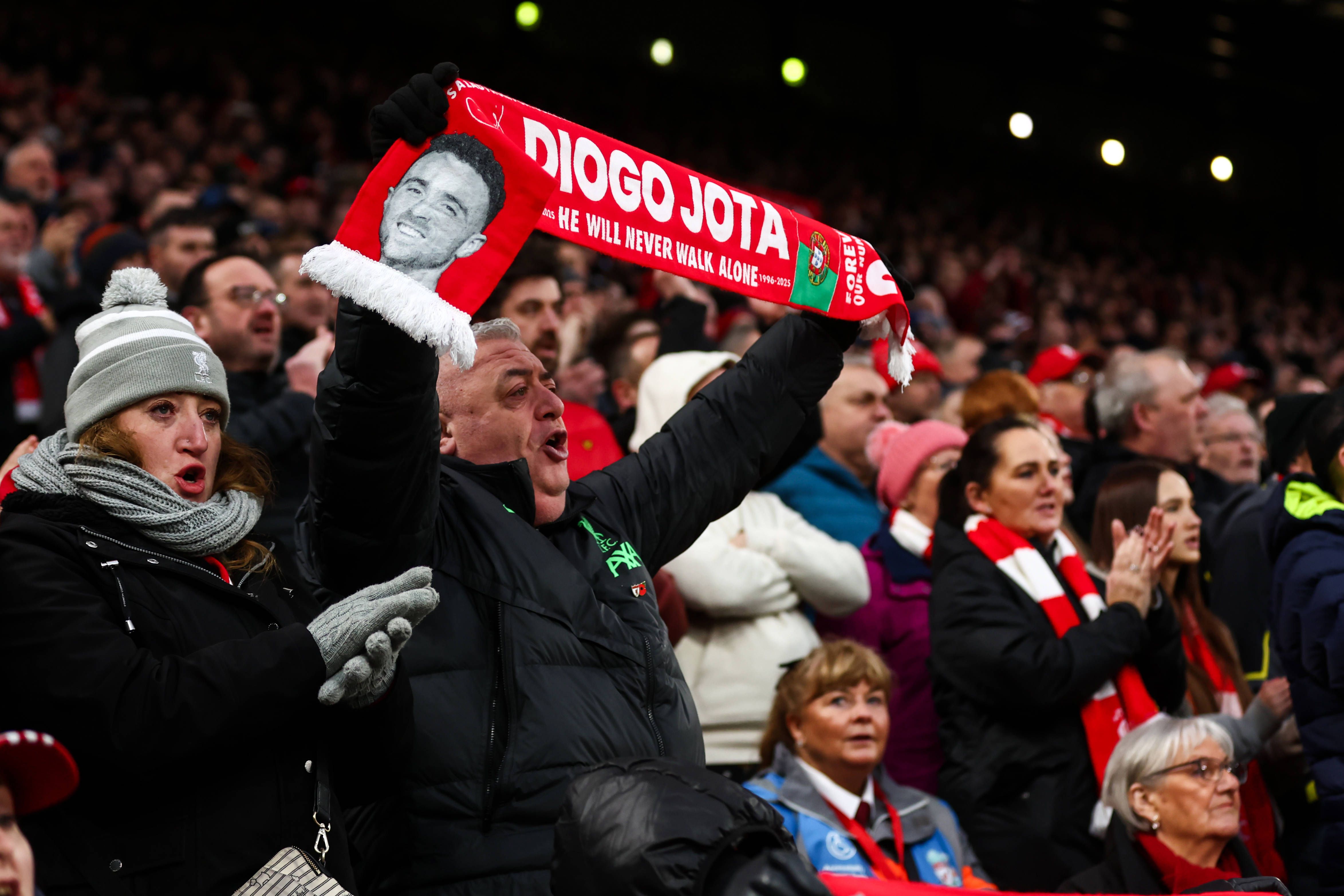 Adeptos do Liverpool não esquecem Diogo Jota