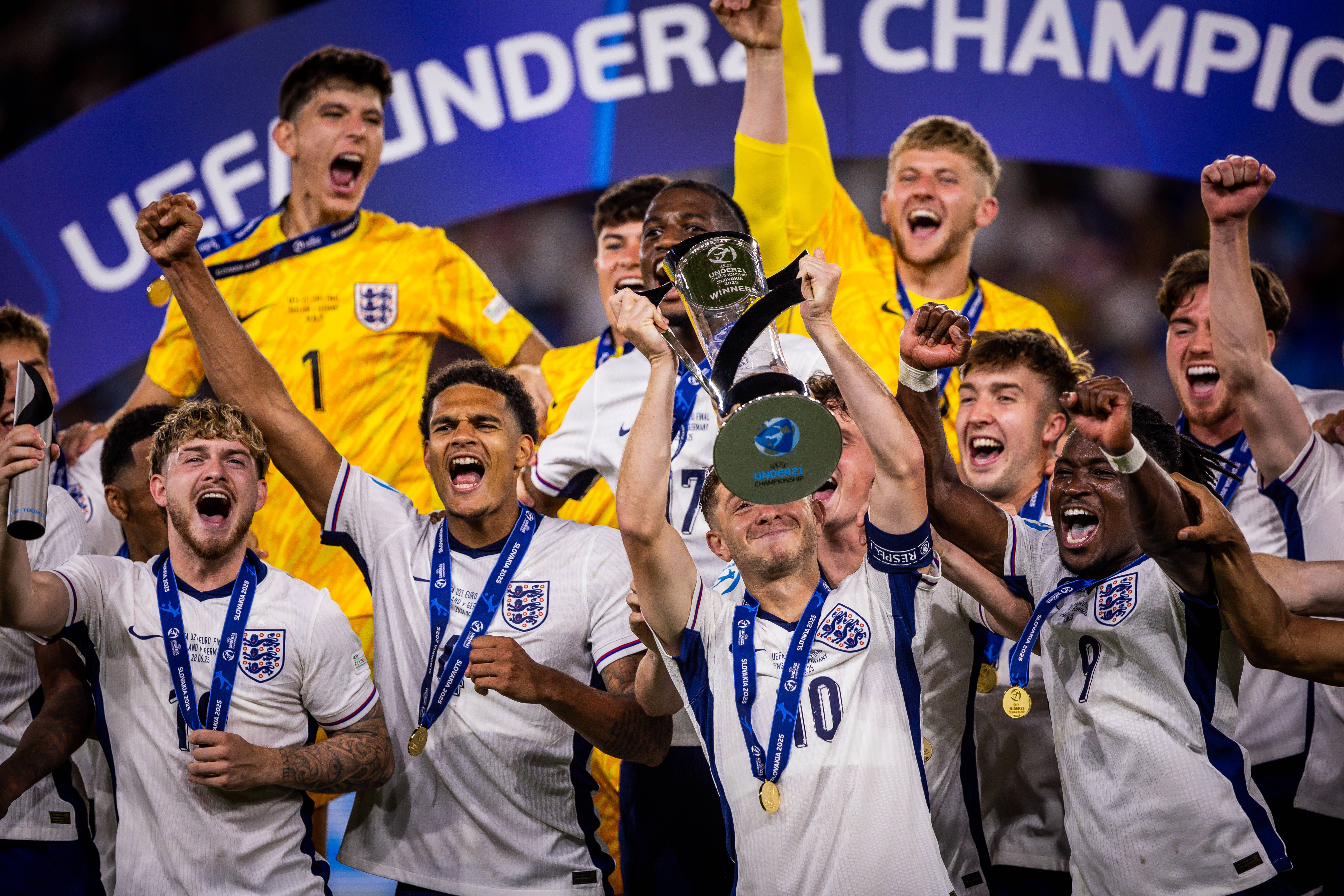 Inglaterra ganhou o Mundial Sub-21 em junho de 2025, após bater a Alemanha no prolongamento (3-2) - Foto: IMAGO
