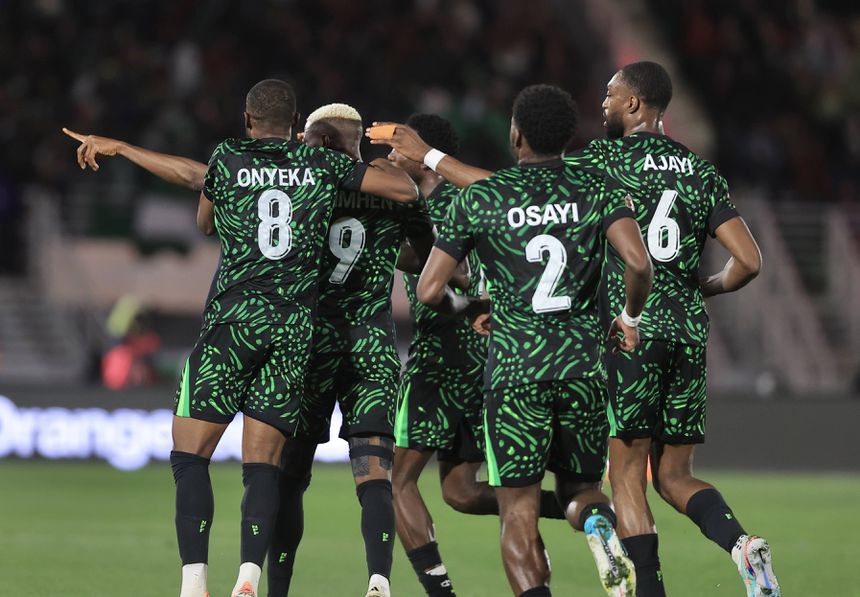 Osimhen e Lookman marcaram dois dos três golos da Nigéria na vitória por 3-2 com a Tunísia - FOTO IMAGO