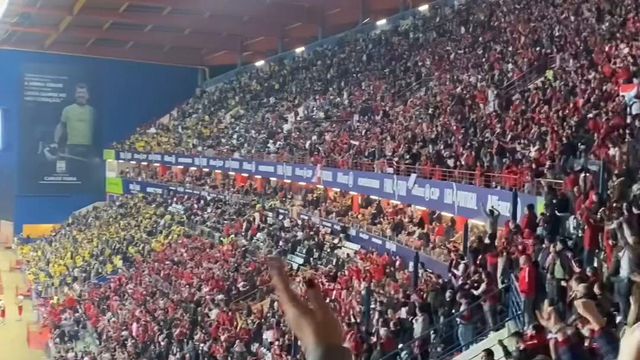 O momento do apito final e a festa que 'explodiu' nas bancadas do SC Braga