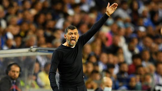FC Porto tenta 'fazer o que nunca foi feito'