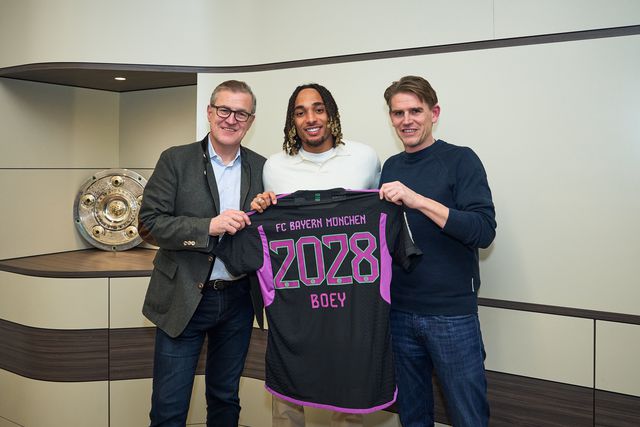 Mercado (oficial): Bayern contrata lateral ao Galatasaray