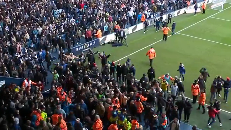 VÍDEO: confusão nas bancadas interrompeu o West Brom-Wolverhampton