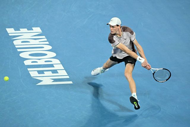 O ponto que deu o primeiro Grand Slam da carreira a Jannik Sinner (vídeo)