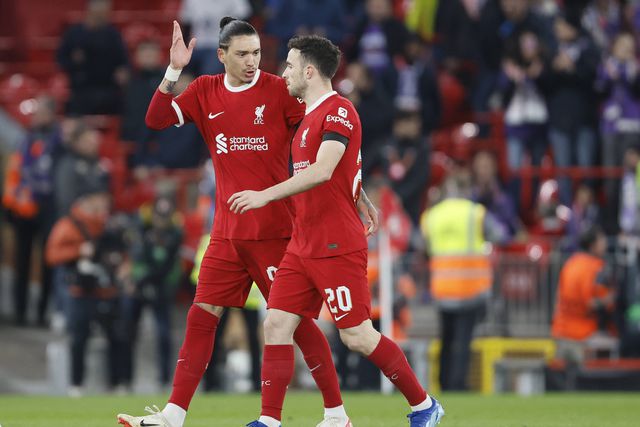 Arne Slot e a 'ausência' de Darwin: «Diogo Jota tem estado muito bem...»