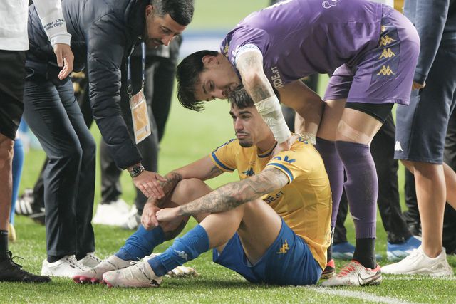 Tiago Araújo deixa mensagem nas redes sociais e Pizzi responde: «Levanta a cabeça»