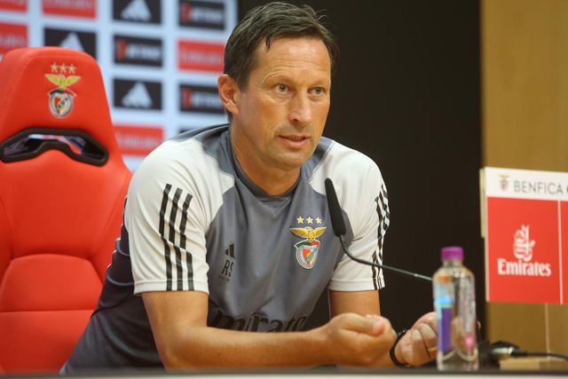 Em direto: acompanhe a conferência de imprensa de Schmidt