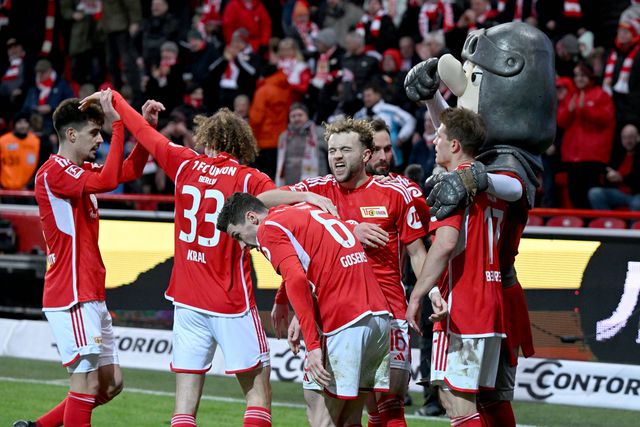 Union Berlim de Diogo Leite derrota lanterna-vermelha e afasta-se da zona de descida