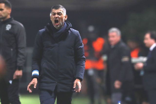Sérgio Conceição deixa recado: «Não há lugares cativos»