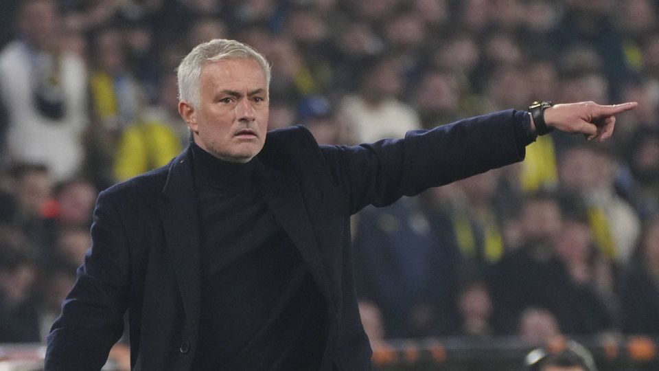 José Mourinho, treinador do Fenerbahçe