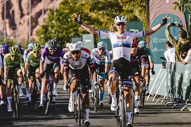 Tim Merlier vence primeira etapa do AlUla Tour