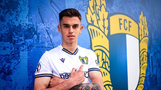 Mercado: Famalicão empresta jovem lateral-esquerdo