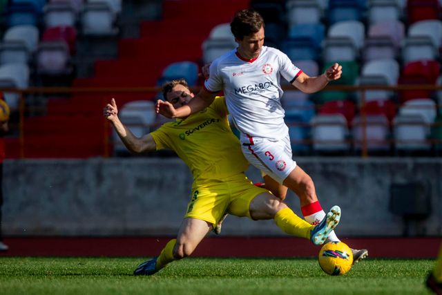 Valor devido pelo UD Leiria ao Murcia relativo à transferência de Marc Baró já foi saldado e a FIFA levantou imediatamente a suspensão que tinha aplicado aos leirienses