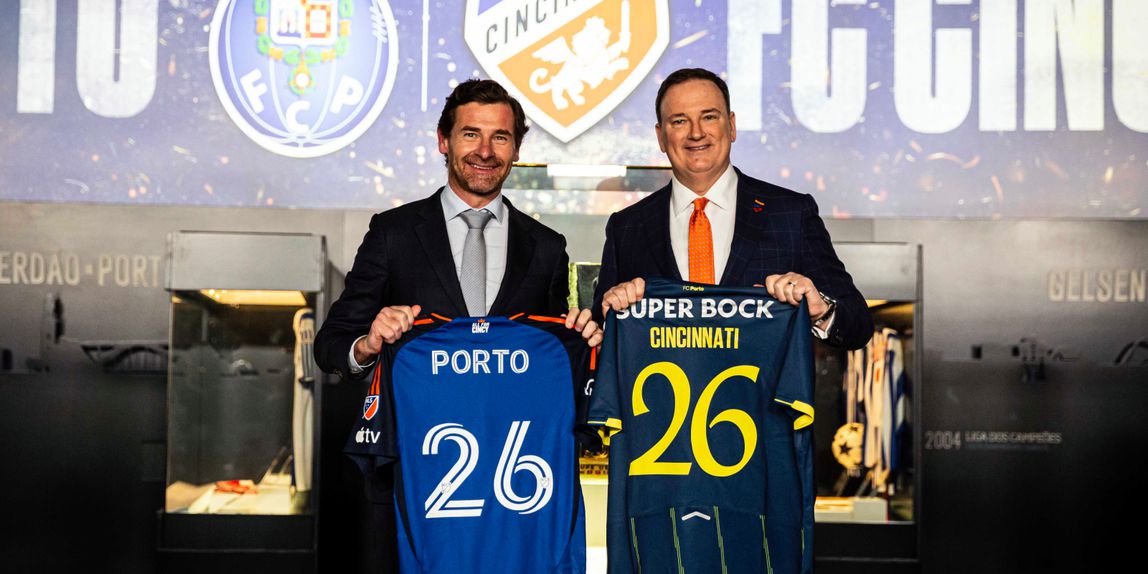 André Villas-Boas e Jeff Berding assinaram acordo de cooperação entre FC Porto e FC Cincinnati - Foto: FC PORTO