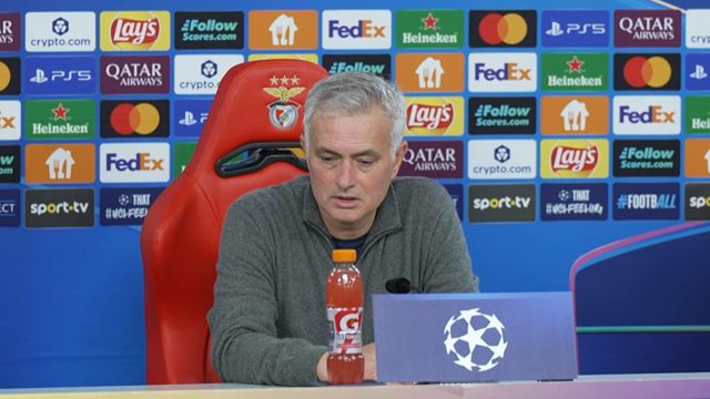 «Estou numa fase em que penso menos em mim e mais nos jogadores e no clube»